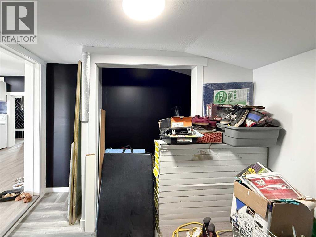 2031 18 Avenue - 23