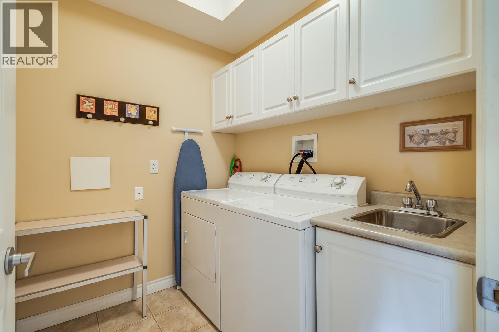 #306 1961 Durnin Road - 23