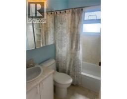 3796 Departure Bay Rd, Nanaimo, BC V9T1C4 Photo 14