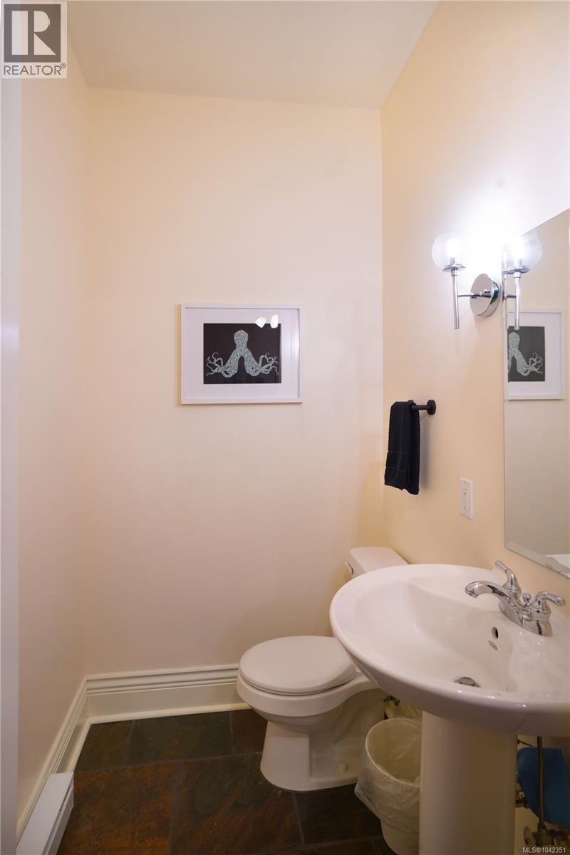 #29 107 Atkins Rd - 9