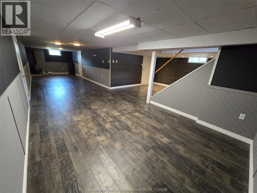 83 HOLLAND AVENUE - 29