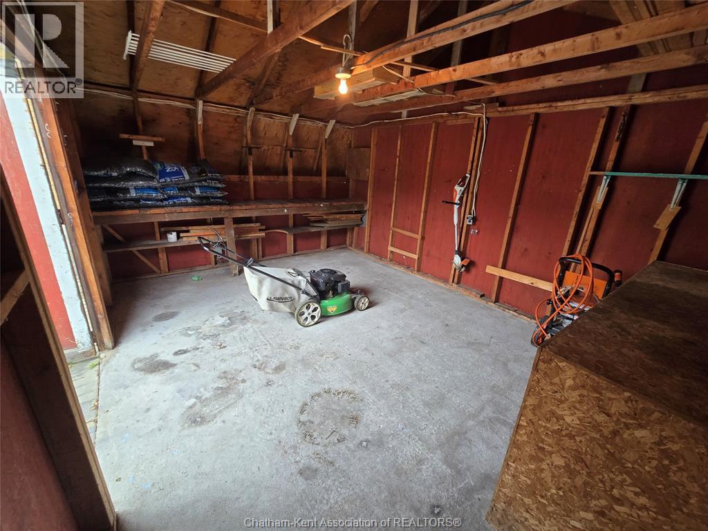 83 HOLLAND AVENUE - 46