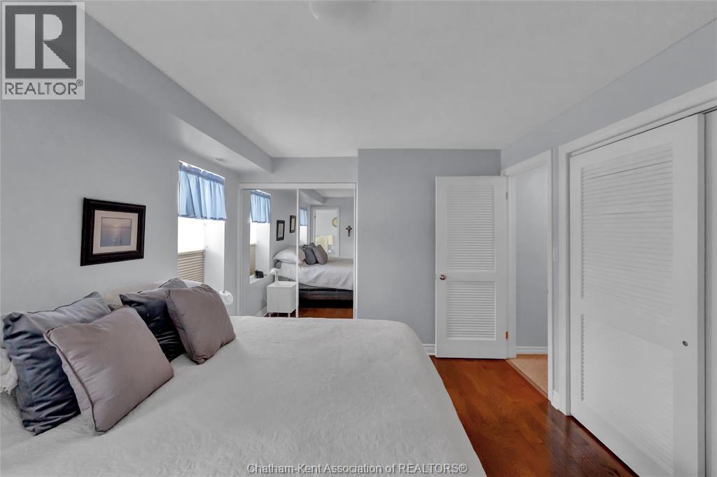 #201 10 Van Allen AVENUE - Image 13