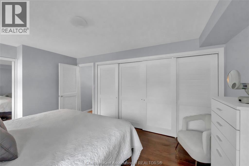 #201 10 Van Allen AVENUE - Image 14