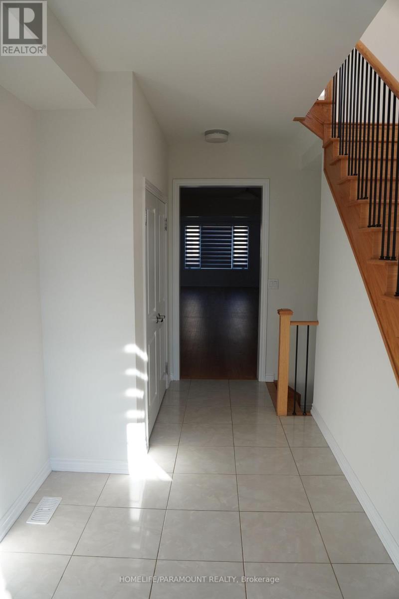 5 DOLOMITE DRIVE - 13