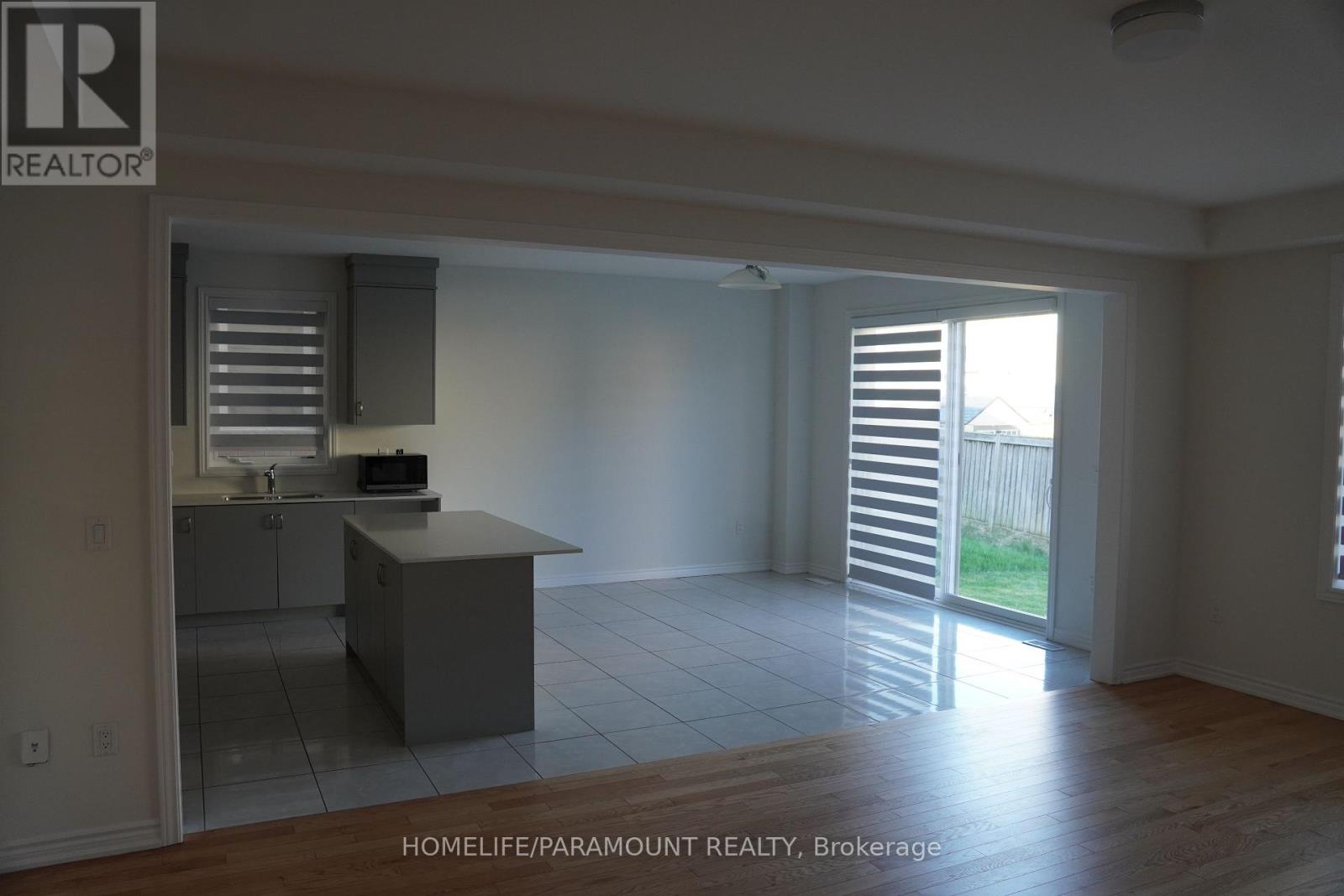 5 DOLOMITE DRIVE - 15