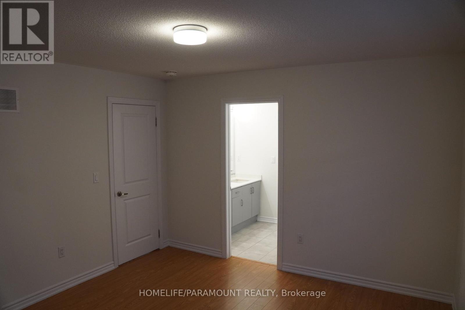 5 DOLOMITE DRIVE - 26