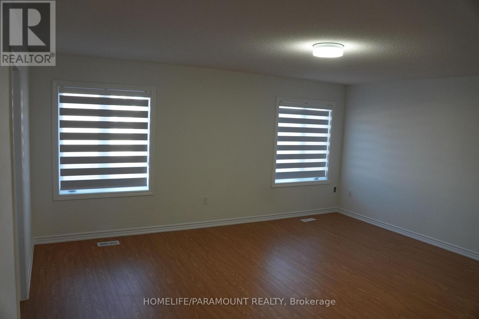 5 DOLOMITE DRIVE - 21