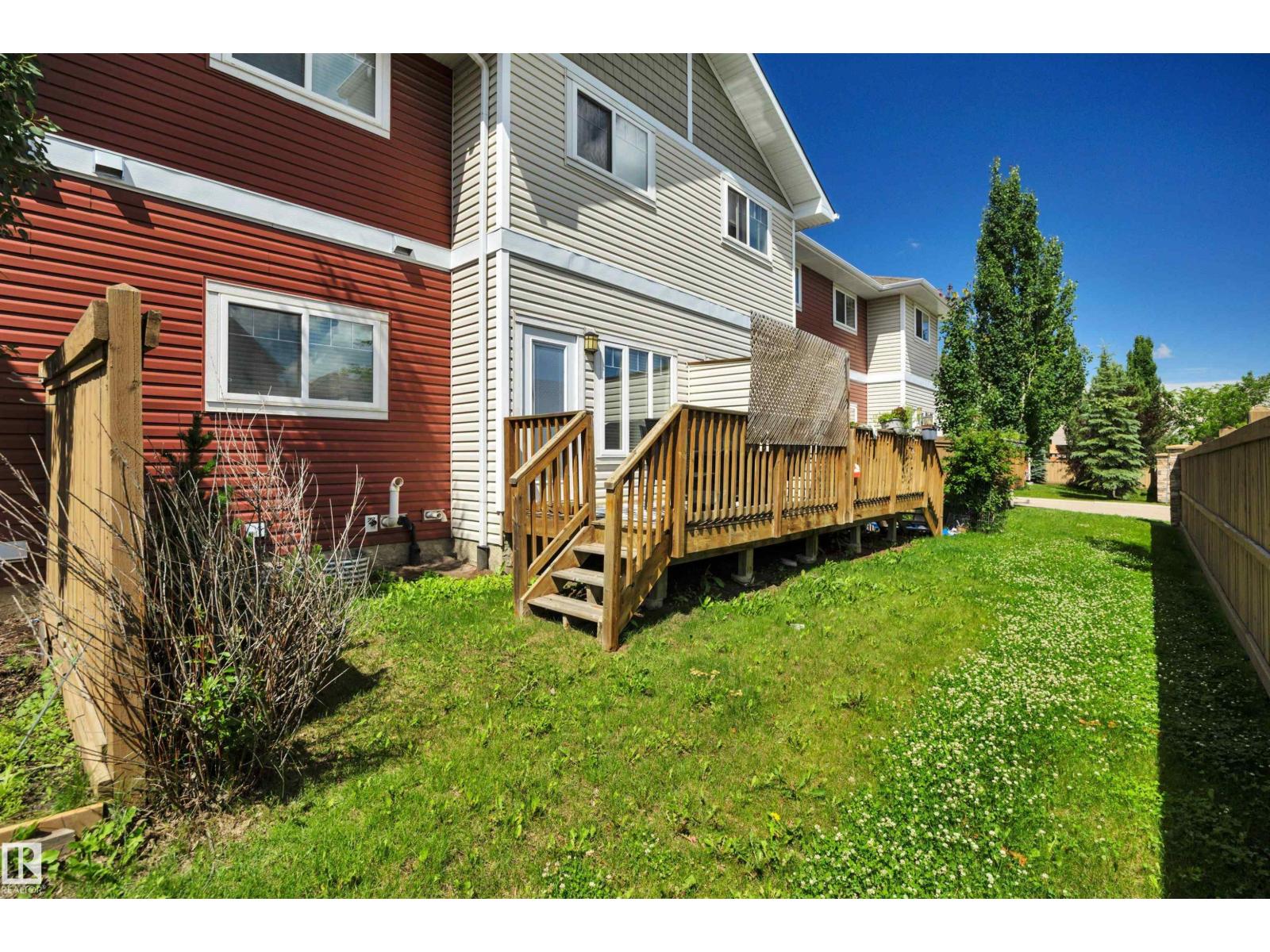 #36 450 MCCONACHIE WY NW — photo 22