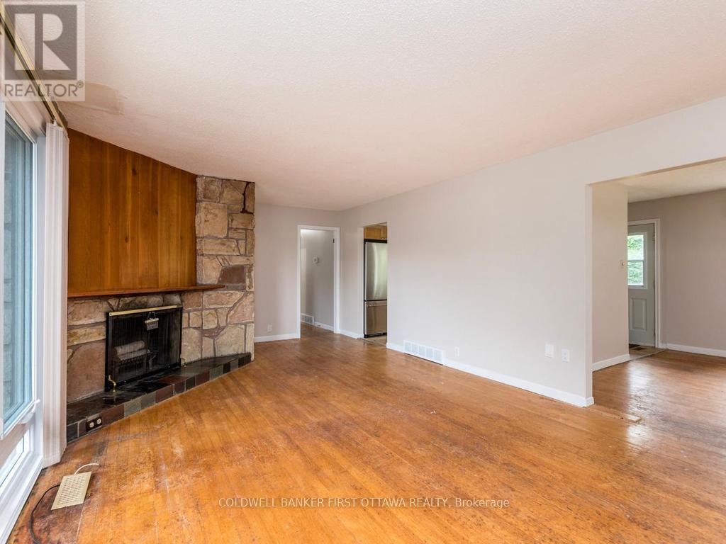 4 Bed, 2 Bath House for Sale in Ottawa – 84 CLEADON DRIVE, Ottawa – MLS# X13525202 - Image 11