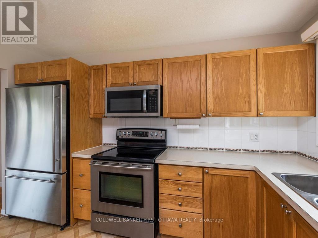 4 Bed, 2 Bath House for Sale in Ottawa – 84 CLEADON DRIVE, Ottawa – MLS# X13525202 - Image 15