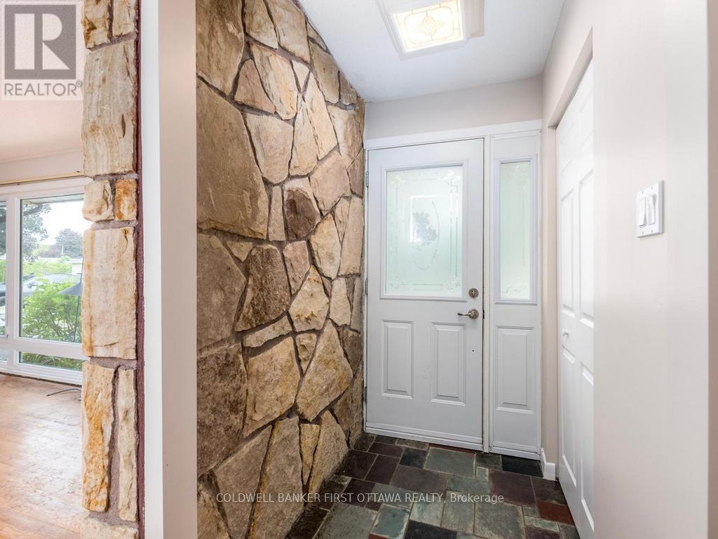 4 Bed, 2 Bath House for Sale in Ottawa – 84 CLEADON DRIVE, Ottawa – MLS# X13525202 - Image 7