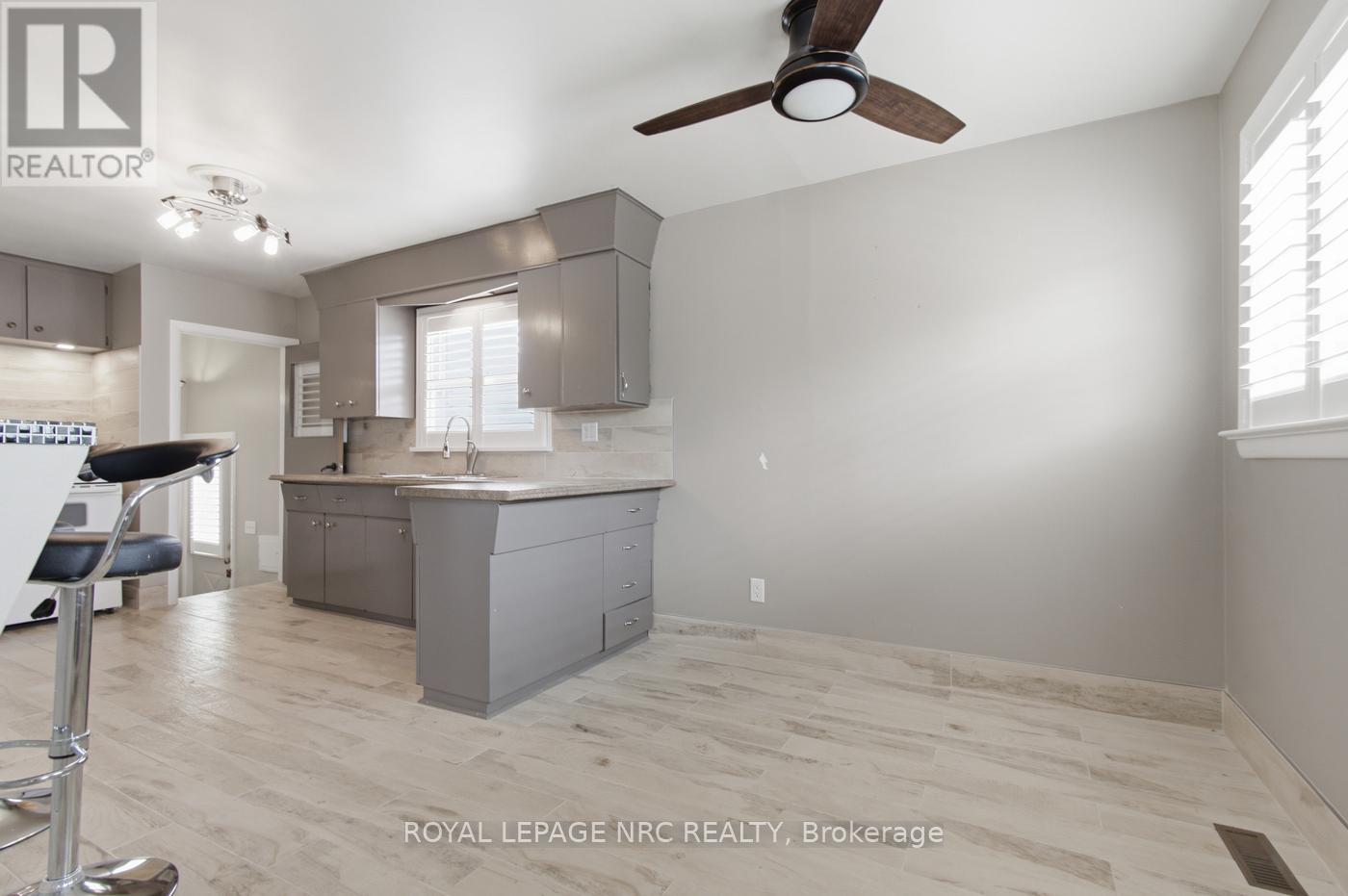 62 LINCOLN STREET - 21
