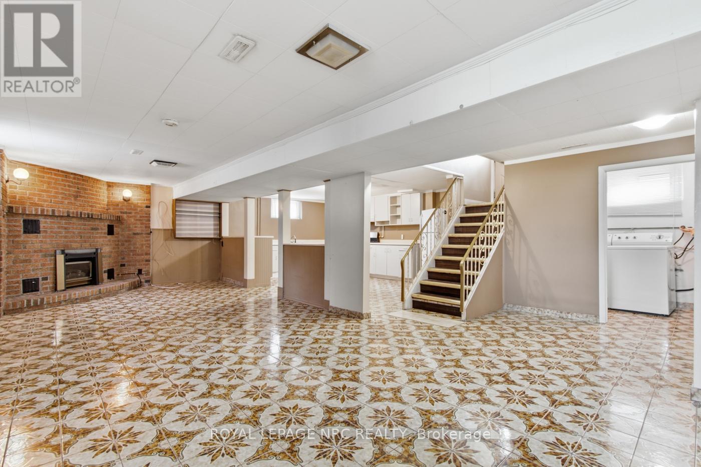 62 LINCOLN STREET - 36