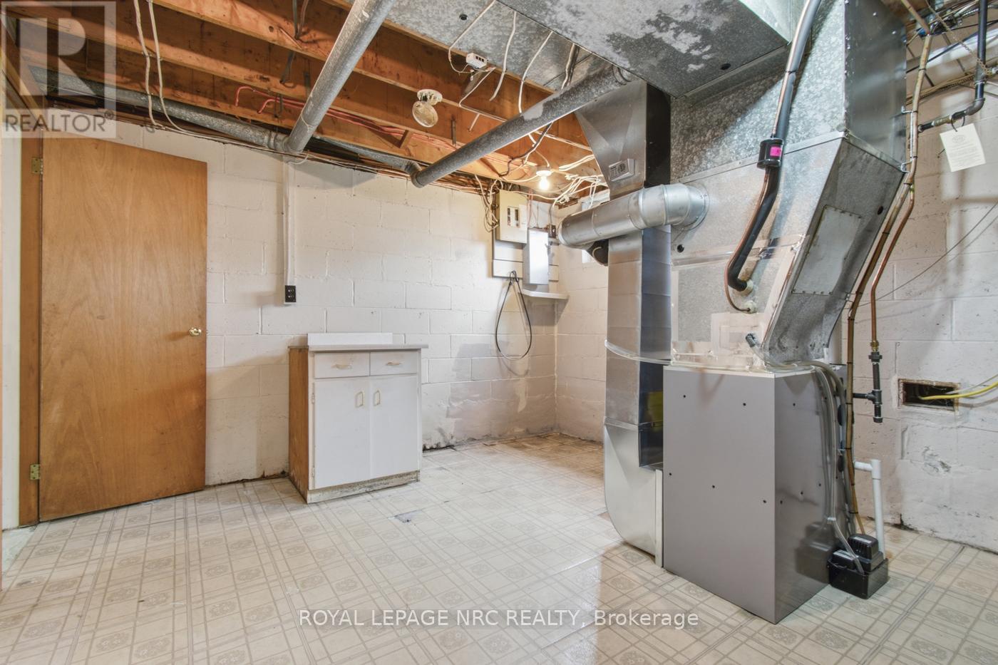 62 LINCOLN STREET - 42