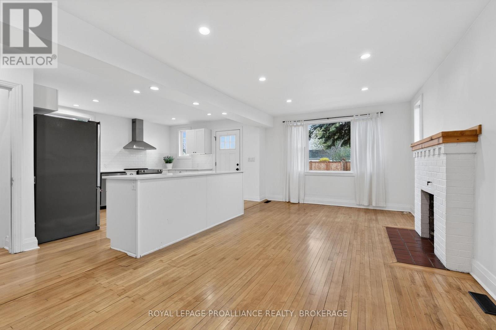 229 PARK STREET - 3