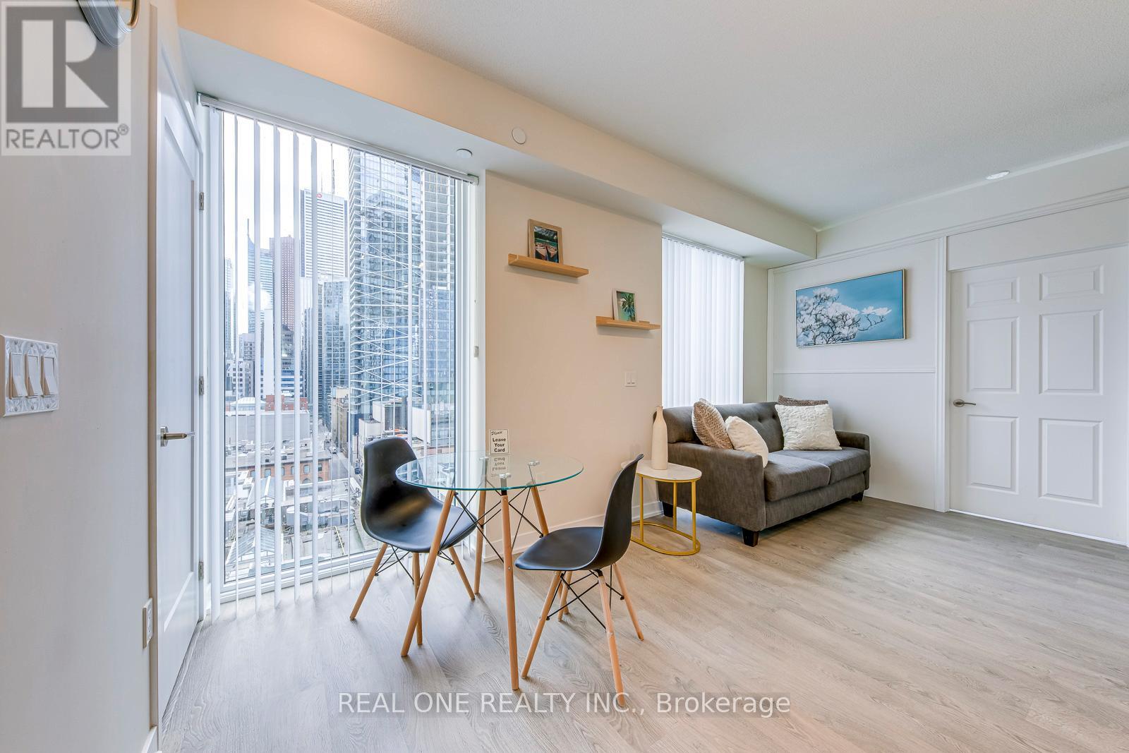 #1001 99 JOHN STREET - 12