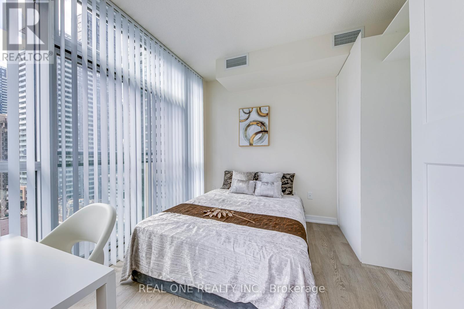 #1001 99 JOHN STREET - 20