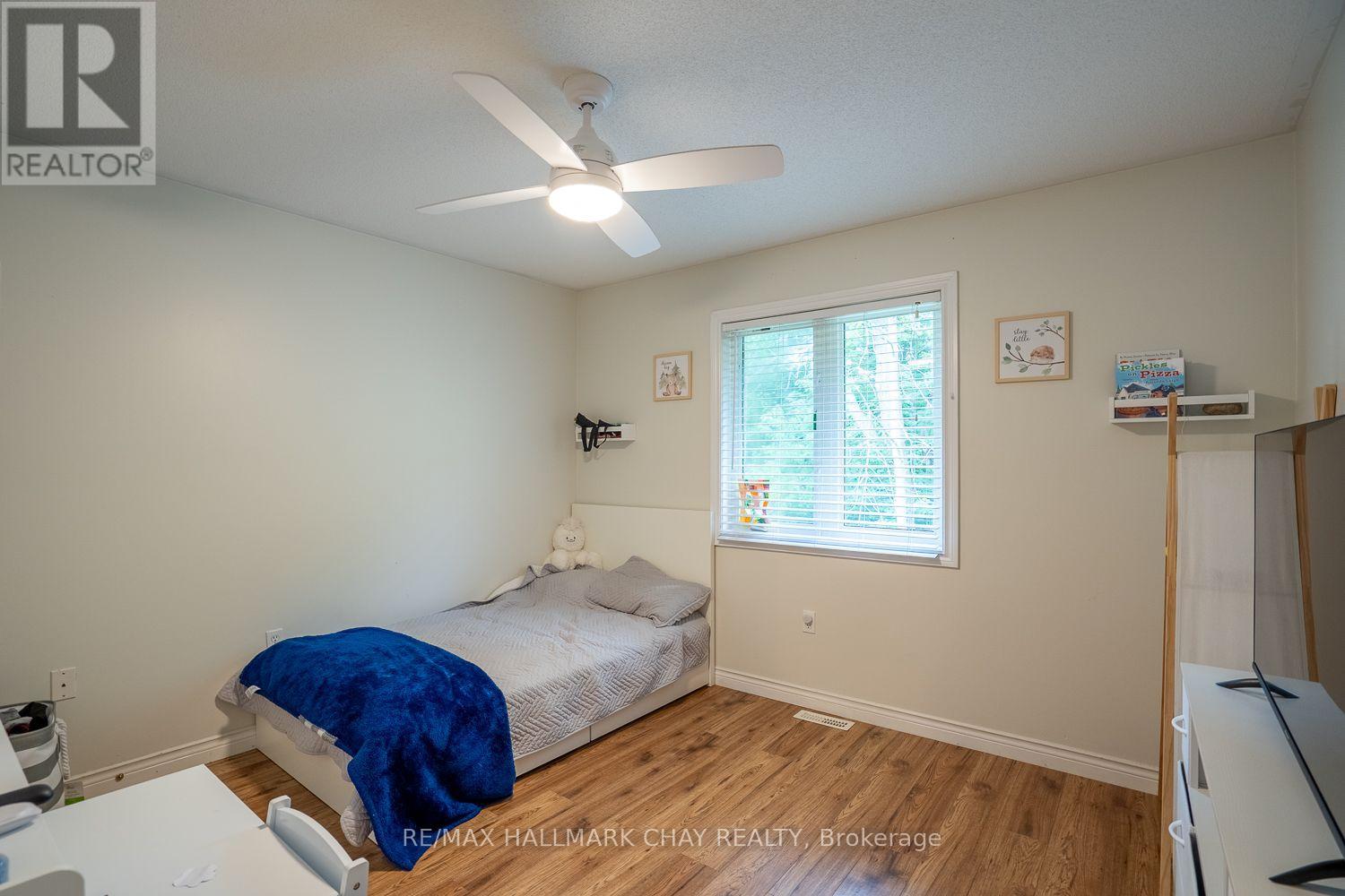 23 BURBANK CIRCLE - 25