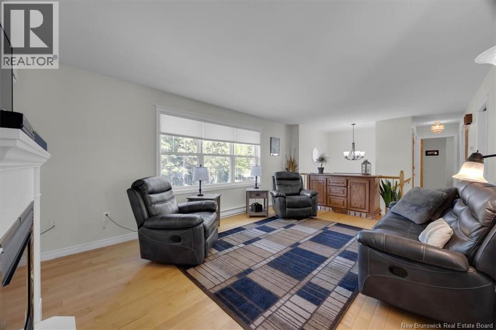 272 Pickwauket Road - Image 4