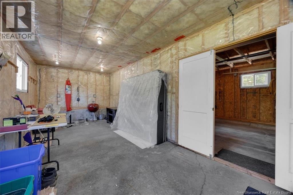 272 Pickwauket Road - Image 32