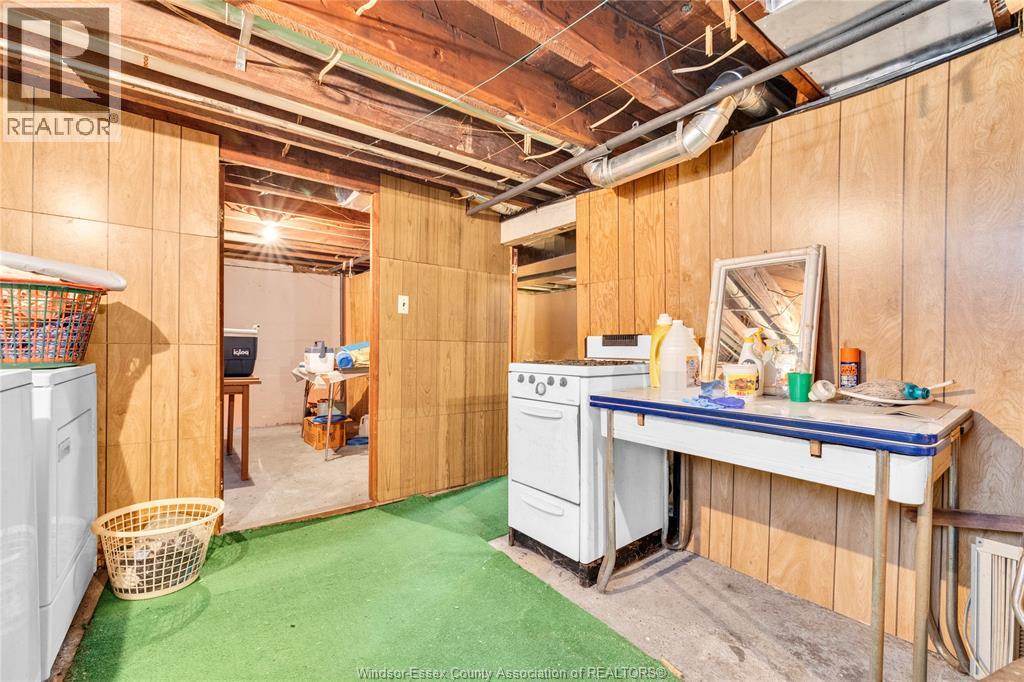 1439 Henry Ford Centre DRIVE - 15