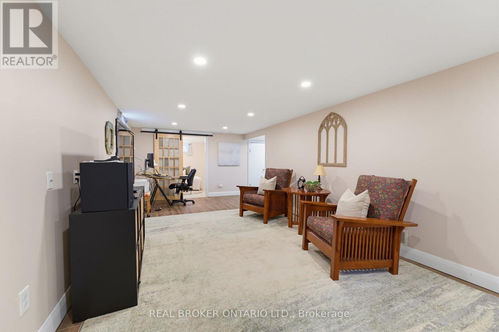 181 RODNEY STREET - 30
