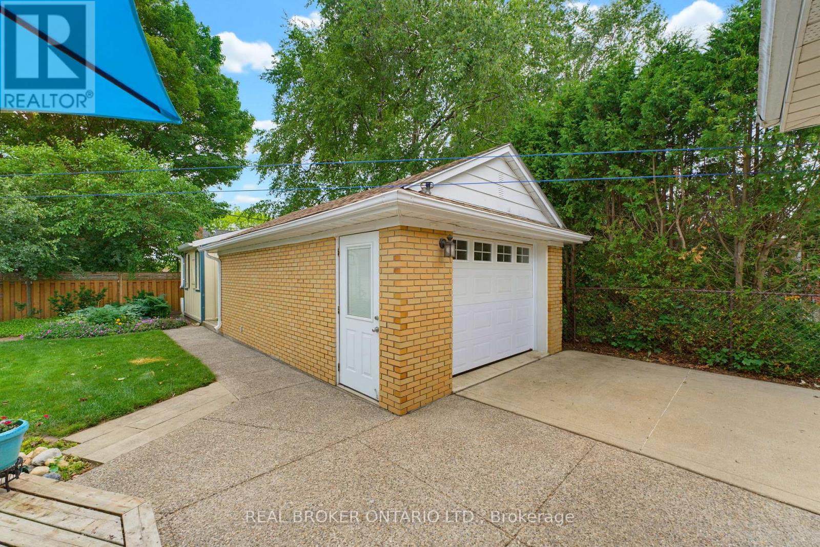 181 RODNEY STREET - 34