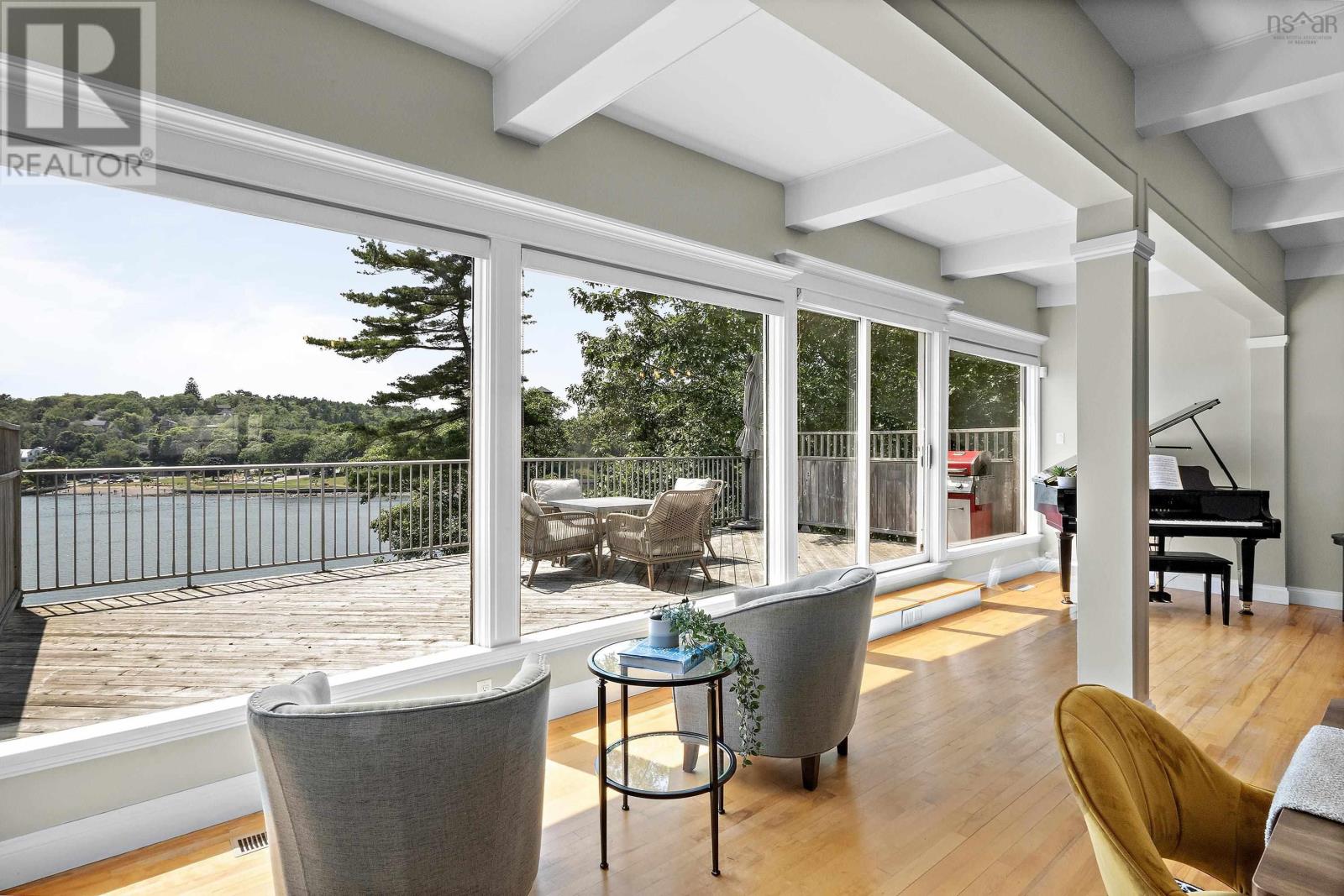 1084 Ridgewood Drive - 11