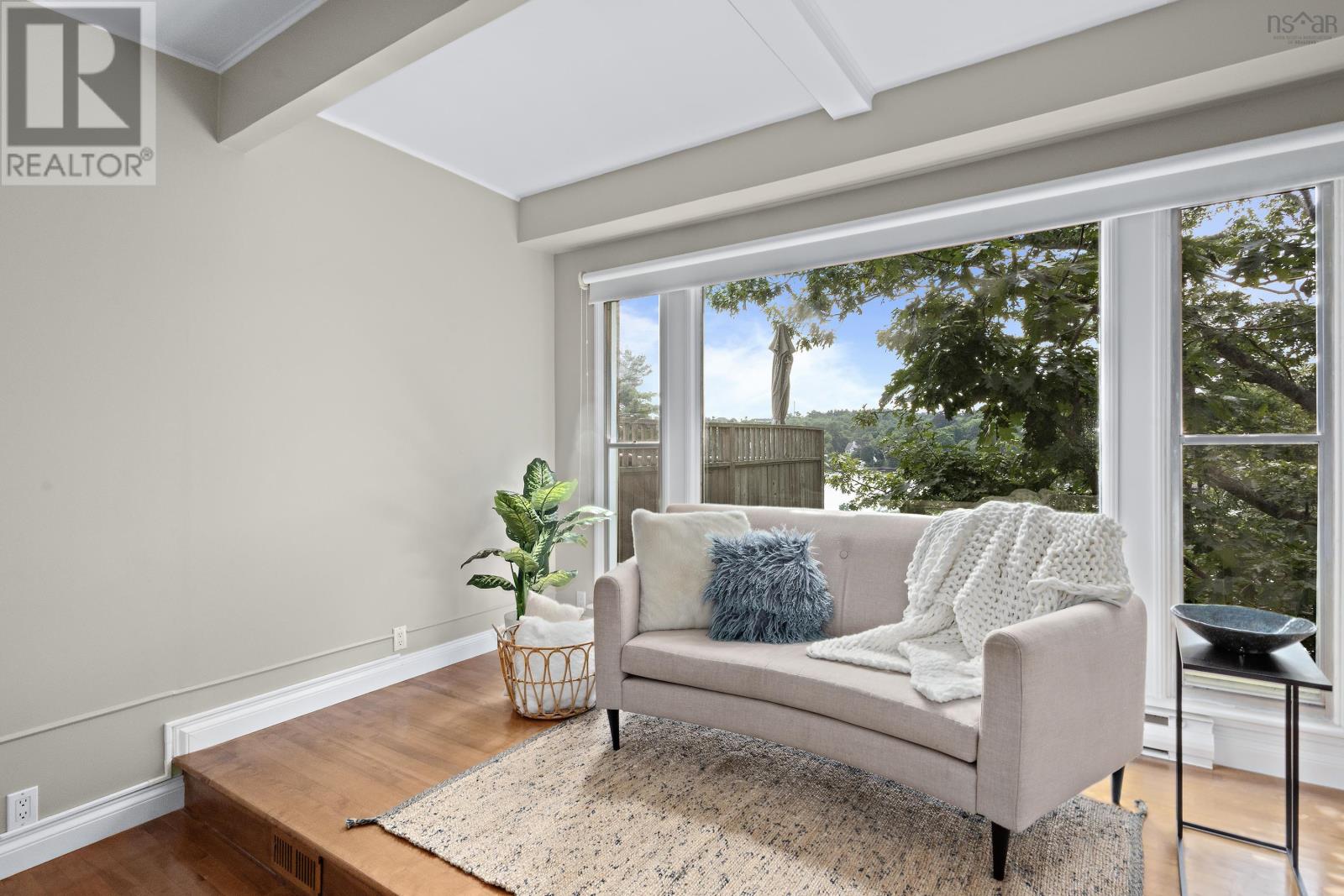 1084 Ridgewood Drive - 23