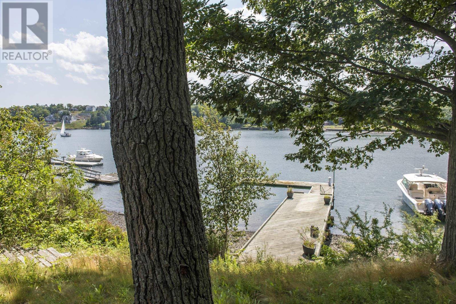 1084 Ridgewood Drive - 37