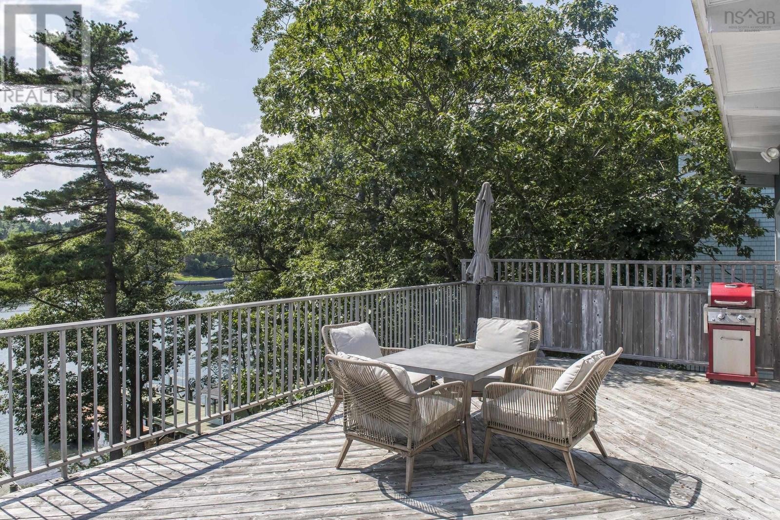 1084 Ridgewood Drive - 38