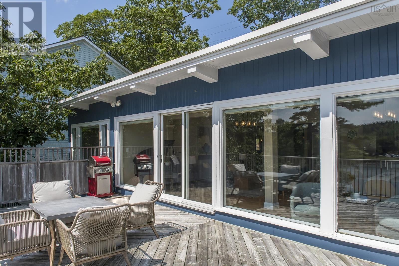 1084 Ridgewood Drive - 40