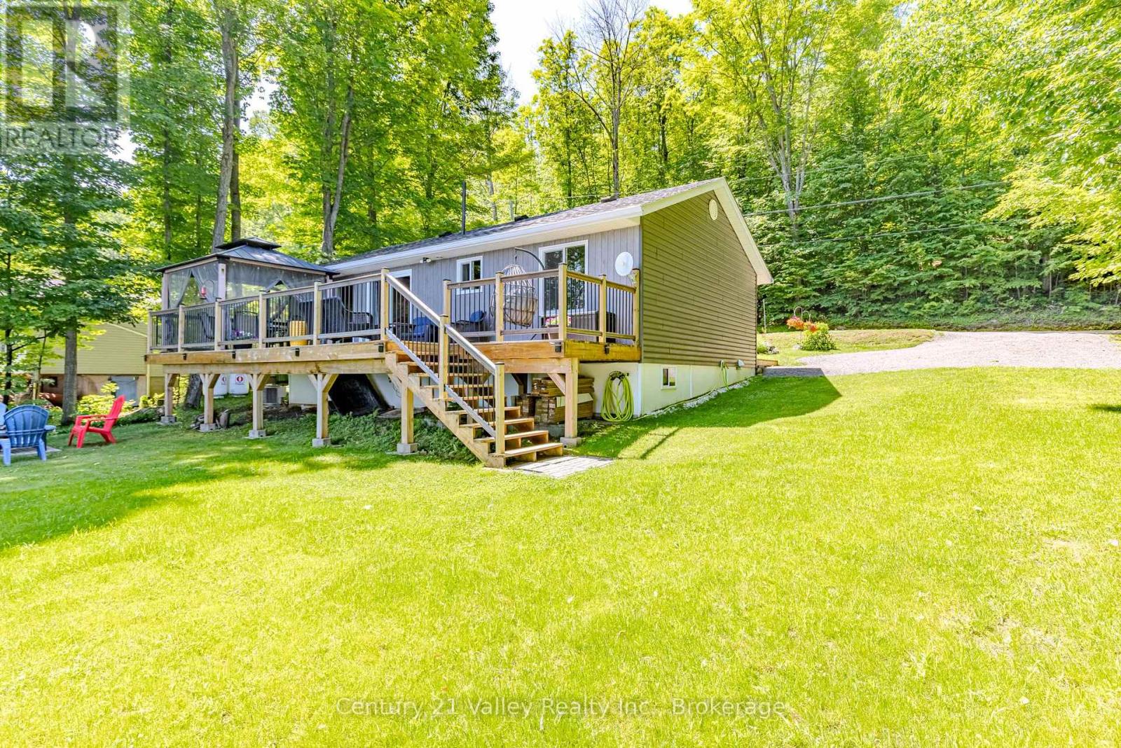 141 MULBERRY LANE - Image 32