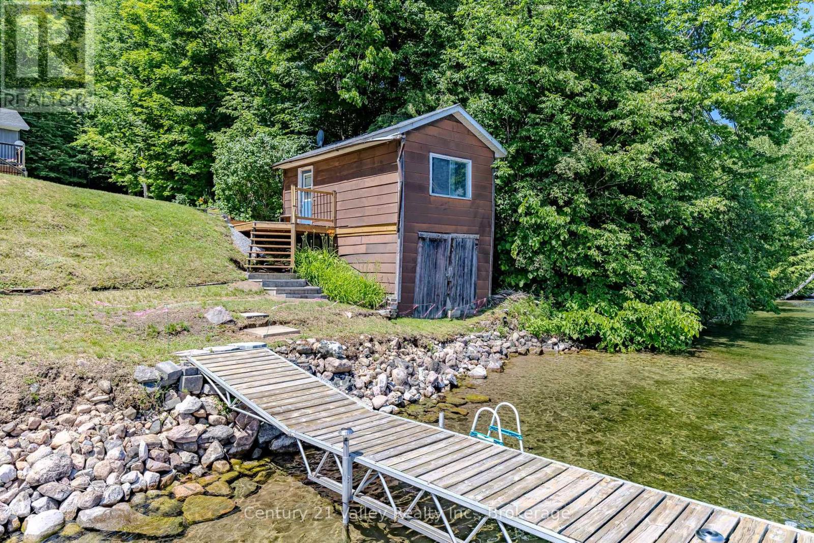 141 MULBERRY LANE - Image 8