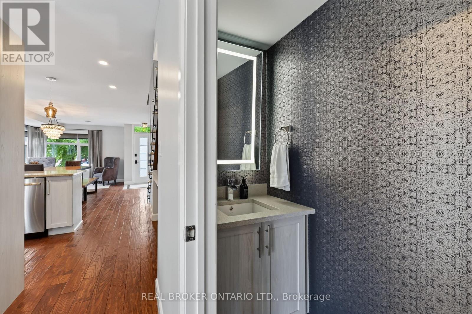 343 RIVERDALE AVENUE - 12