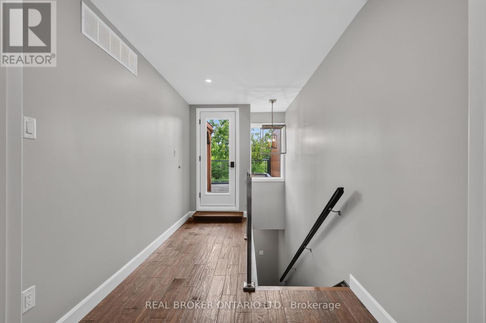 343 RIVERDALE AVENUE - 22