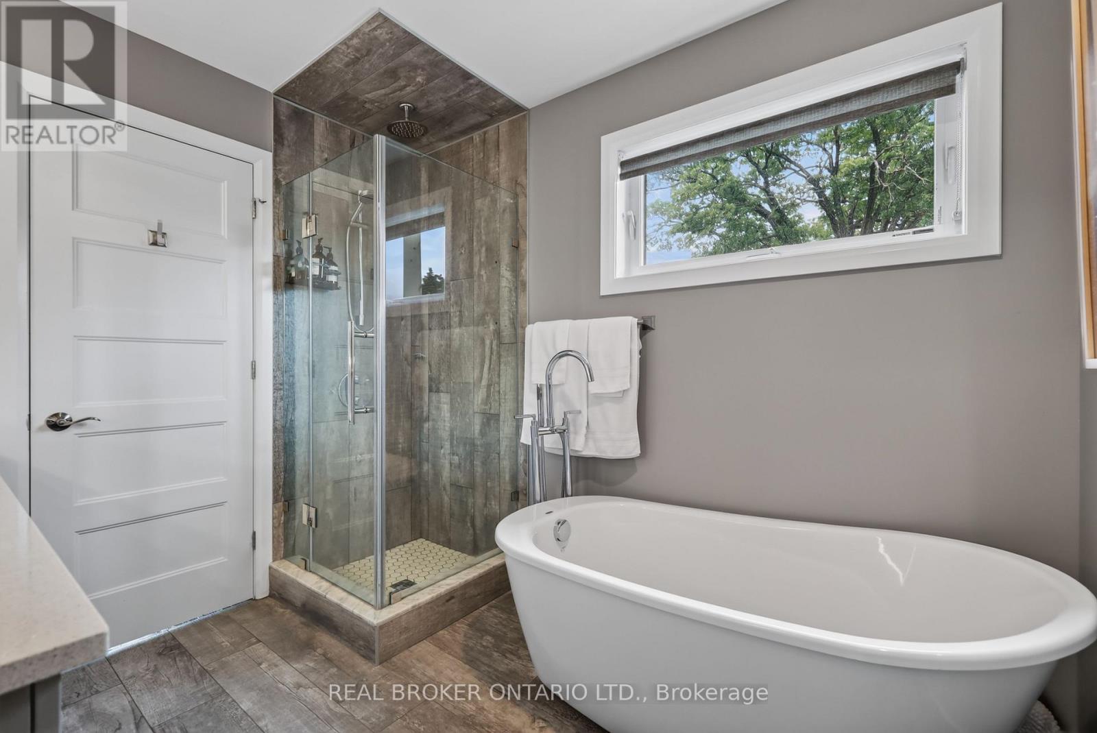 343 RIVERDALE AVENUE - 27