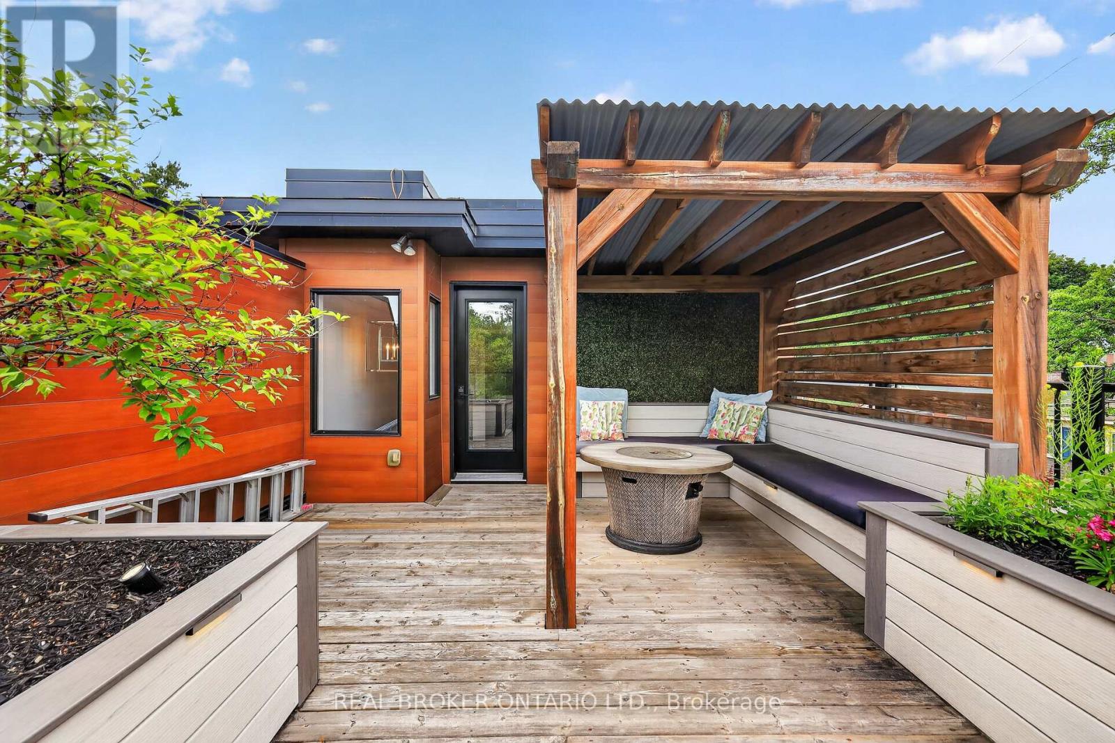 343 RIVERDALE AVENUE - 30