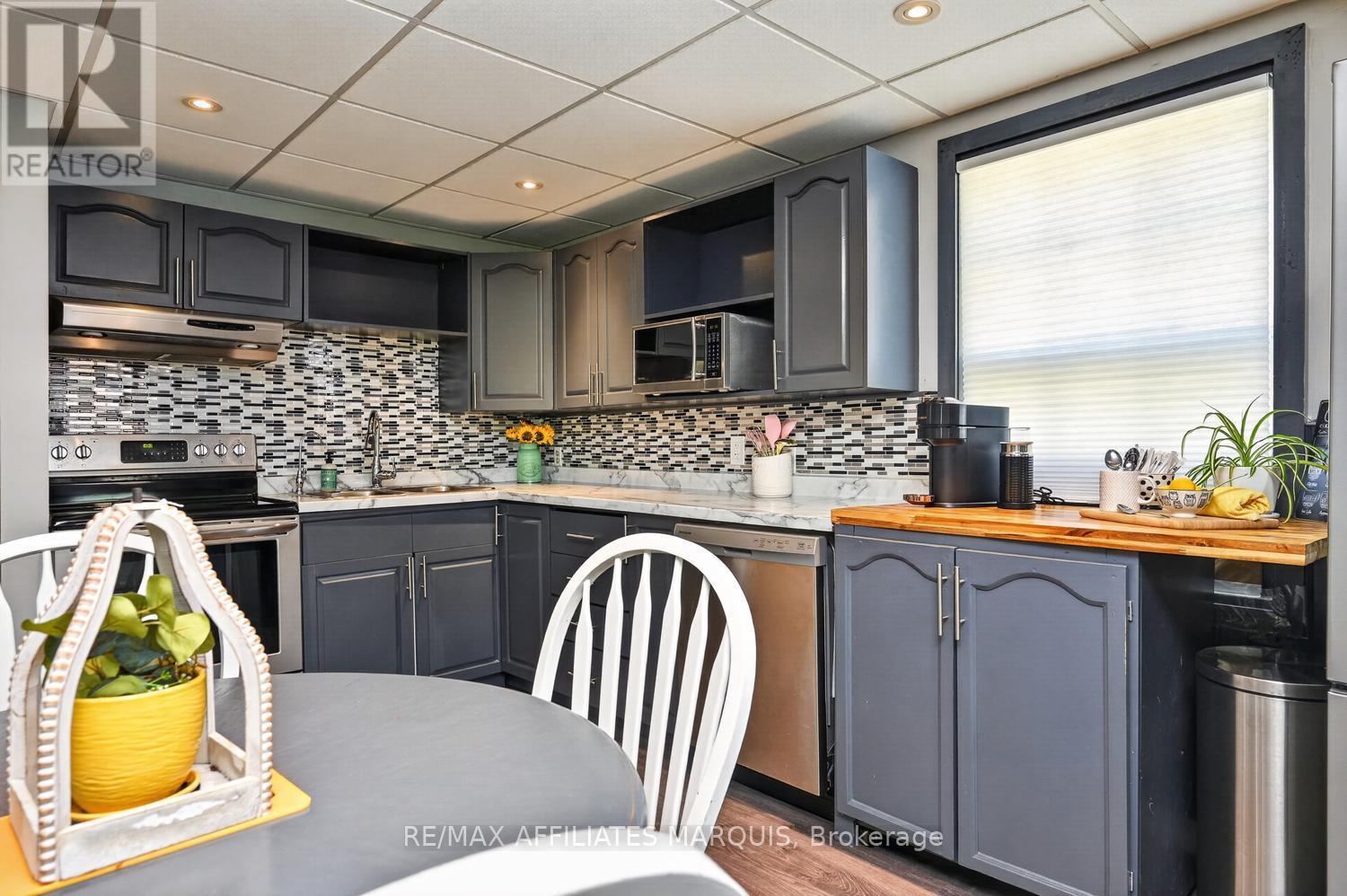 12 CHURCHILL CRESCENT - Image 11