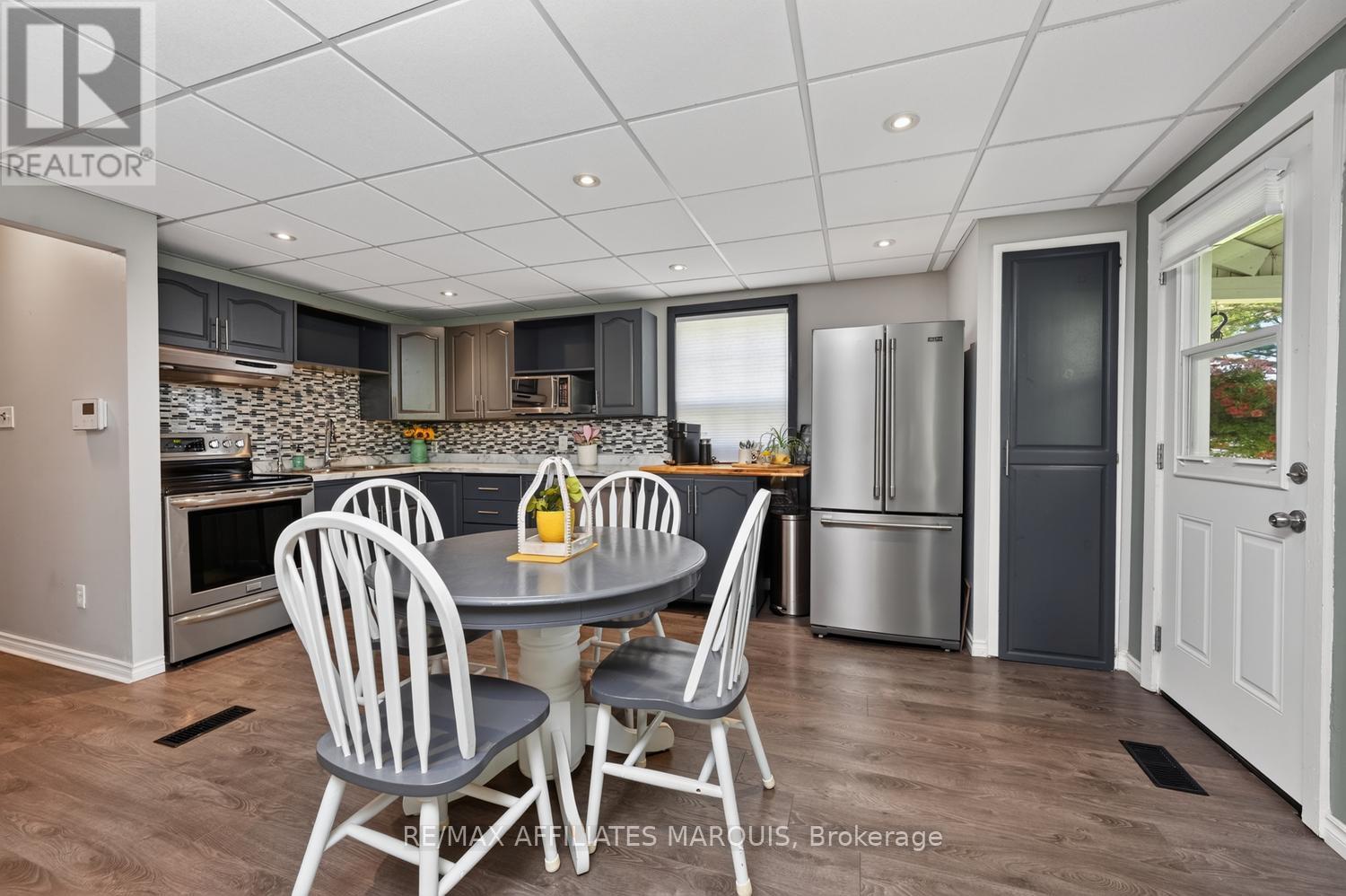 12 CHURCHILL CRESCENT - Image 6