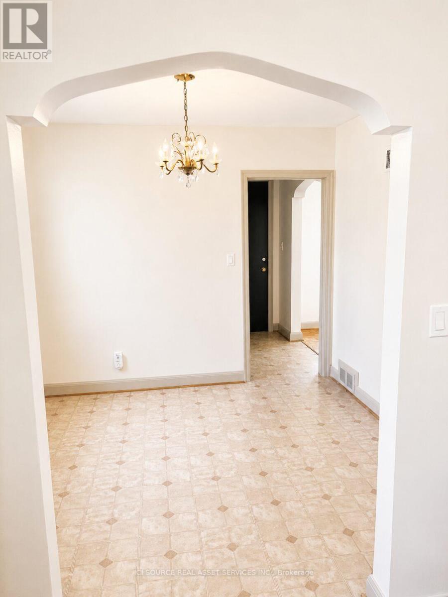 100 BALLACAINE DRIVE - 10