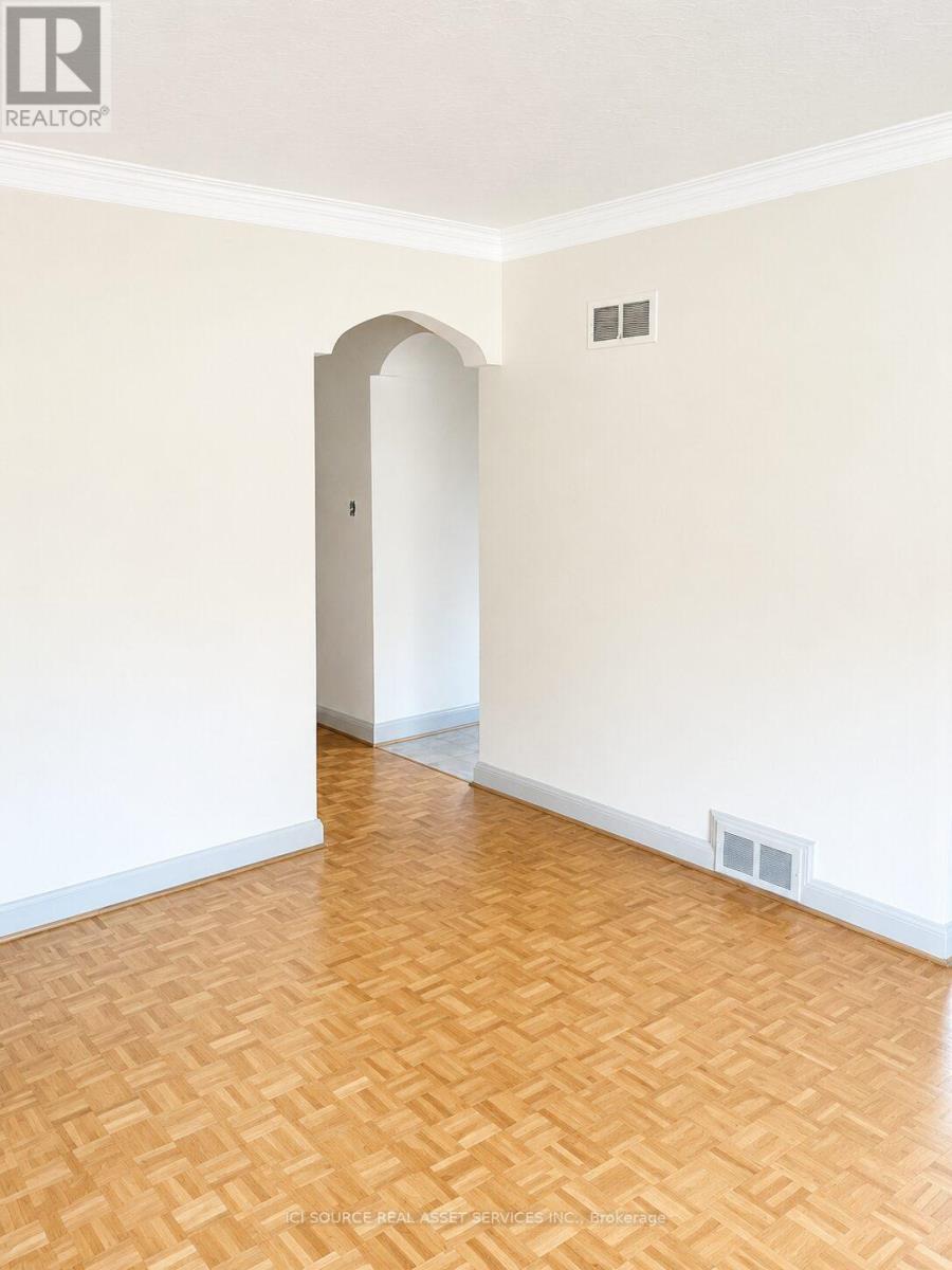 100 BALLACAINE DRIVE - 6