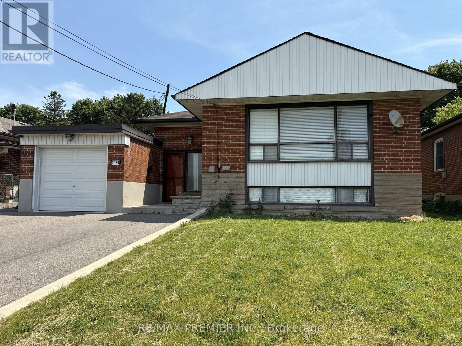 2979 WESTON ROAD - 2