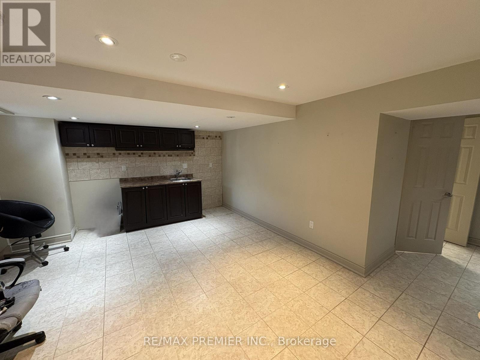 2979 WESTON ROAD - 20