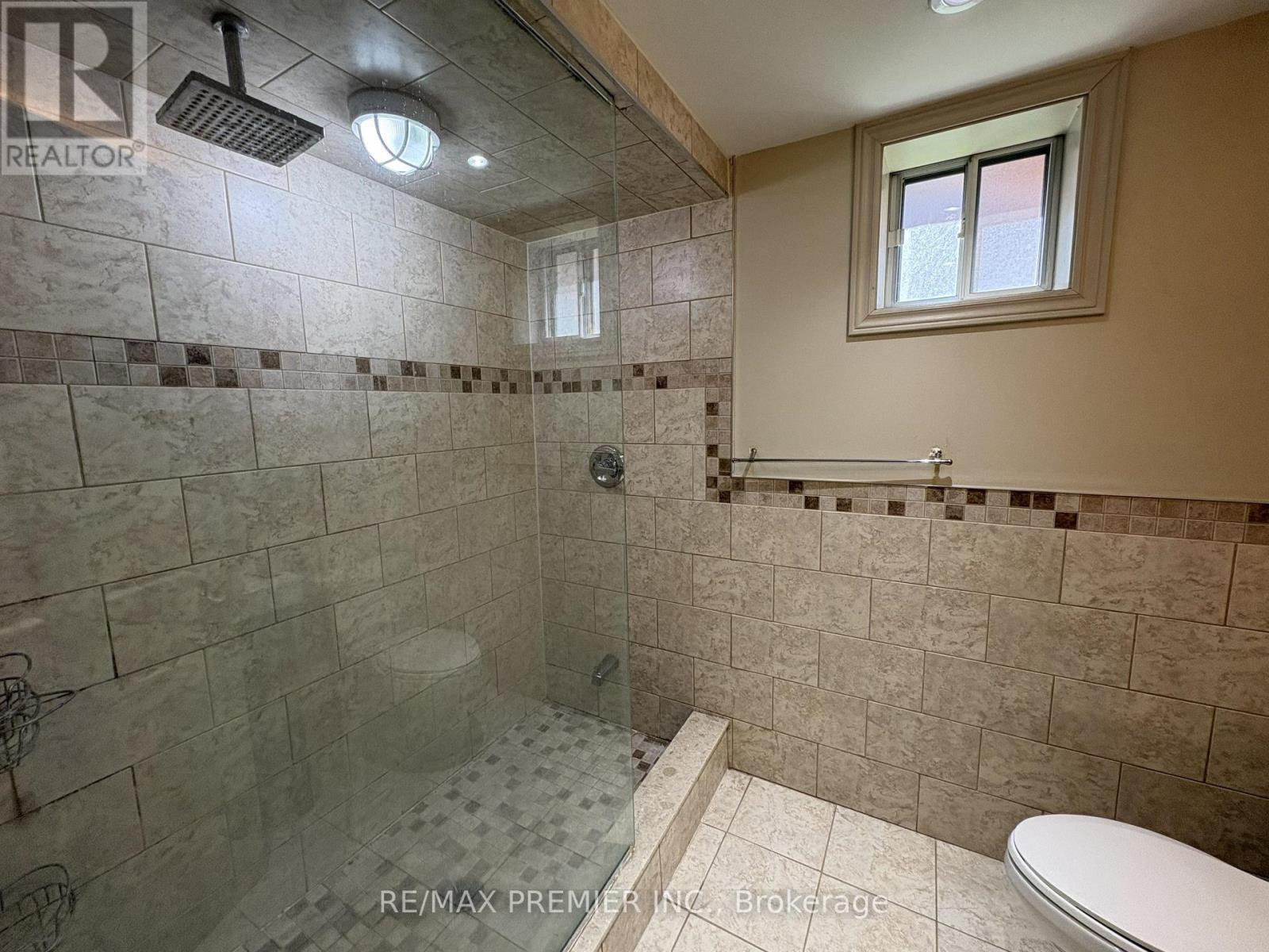 2979 WESTON ROAD - 21