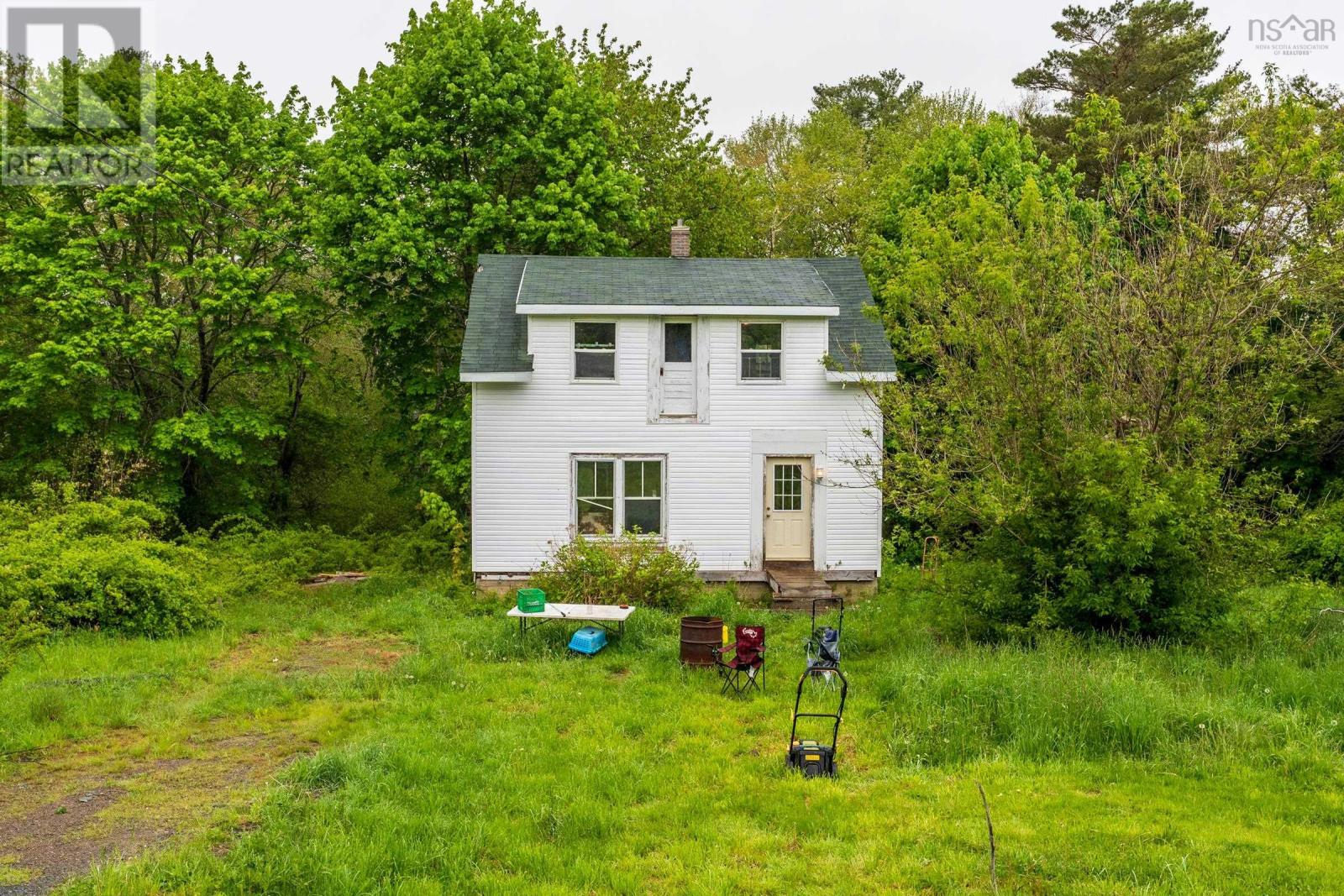 9596 Highway 8 - 1