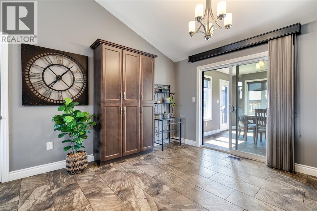64 Valencia DRIVE - 12