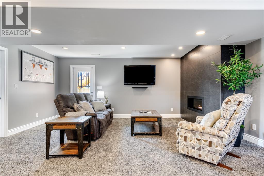 64 Valencia DRIVE - 26