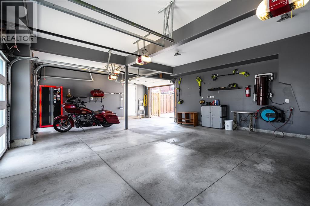 64 Valencia DRIVE - 34
